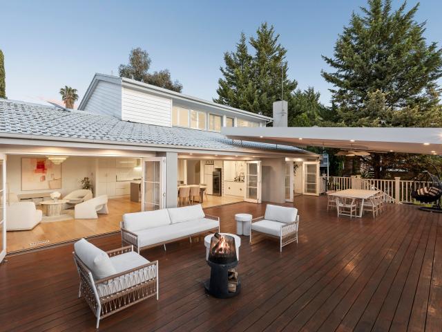 Stunning 4 Bedroom Family Home with Sensational Decking