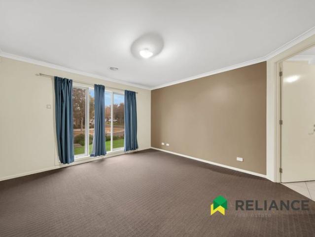 Stunning 4 Bedroom Family Home with Solar Panels & Roller Shutters!