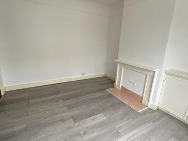 Stunning 4 Bedroom House with Garden and Patio