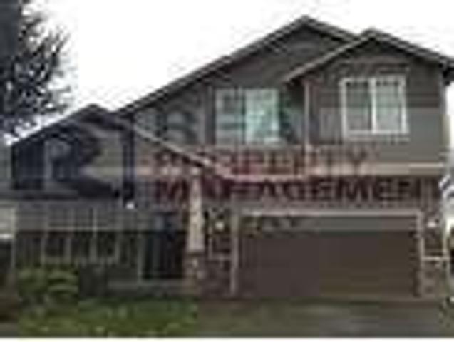 Stunning 4 Bedroom Home, Upgrades Galore!