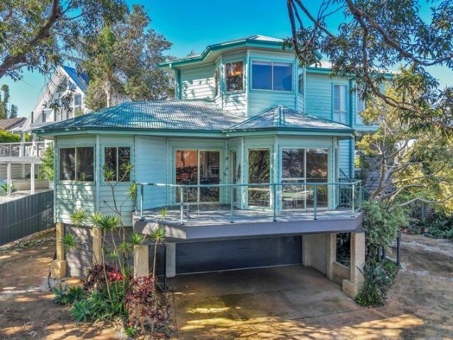 Stunning 4 Bedroom Home with Expansive Ocean & Bay Views