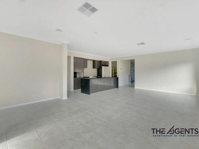 Stunning 4 Bedroom Home in an Ideal Location