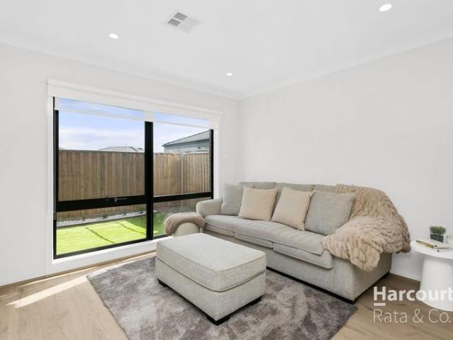 Stunning 4 Bedroom Home in Kalkallo