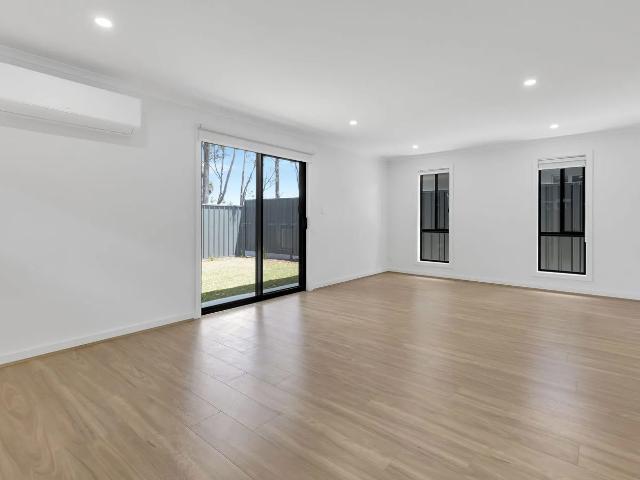 Stunning 4 Bedroom Home Just completed Solar