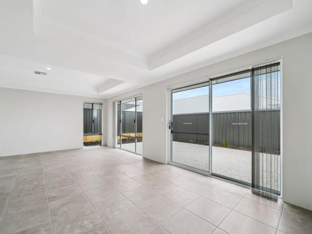 STUNNING 4 BEDROOM IN BEELIAR