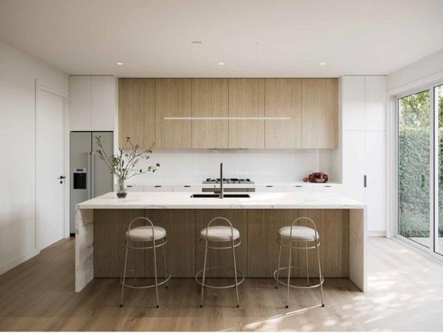 Stunning 4 Bedroom Townhouse in Reservoir