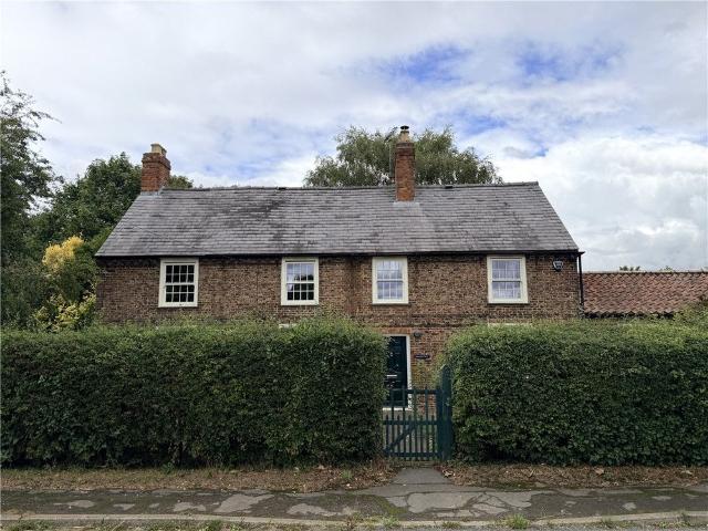 Stunning 5 bedroom detached farmhouse property situated in a village of Angram just 8 miles from York and with easy access to Leeds and Harrogate via the A64