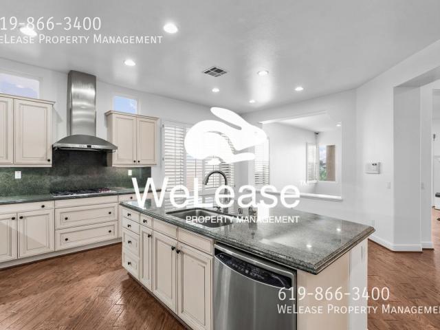 5 bedroom Luxury Home in Caramel Valley!