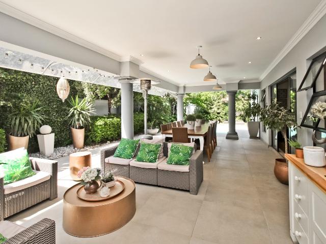 Stunning 5 Bedroom Home with Park Views in Dainfern Valley Estate