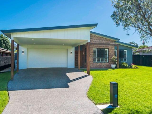 Stunning 5 bedroom home in the heart of Alstonville