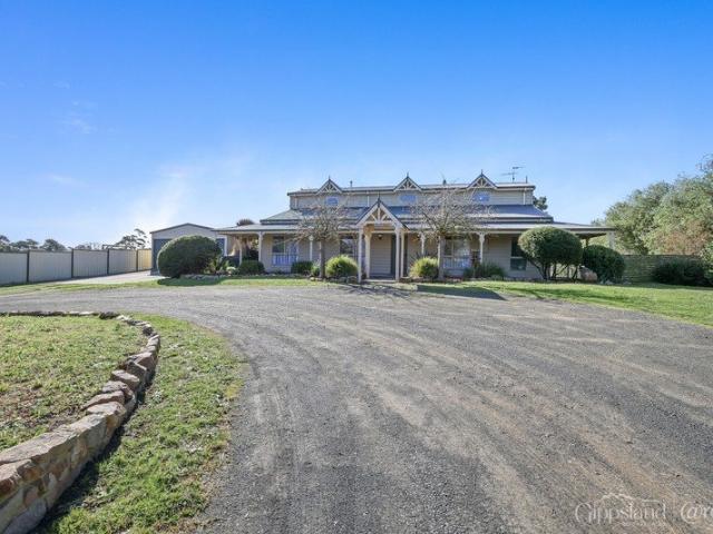 Stunning 5BR Churchill Home on 1 Acre Paradise
