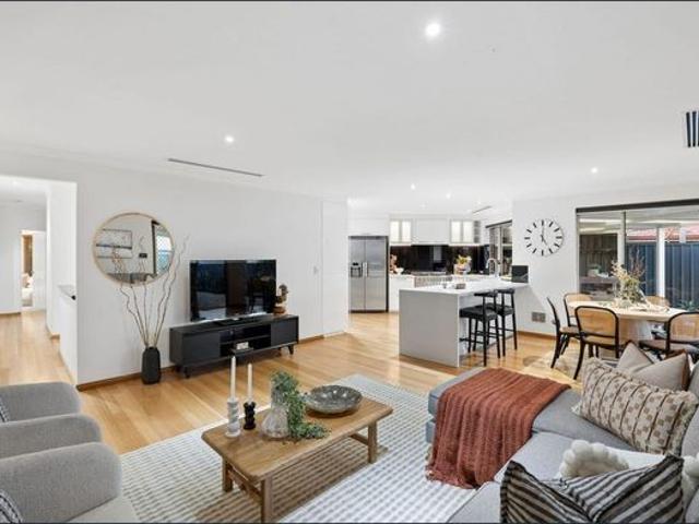 STUNNING 5x2 HOME IN KINROSS