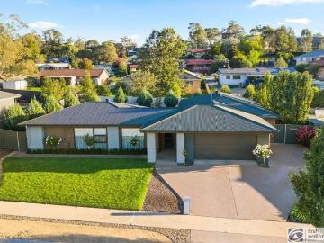 Yass, Yass Valley, Victoria - Garden, Terrace