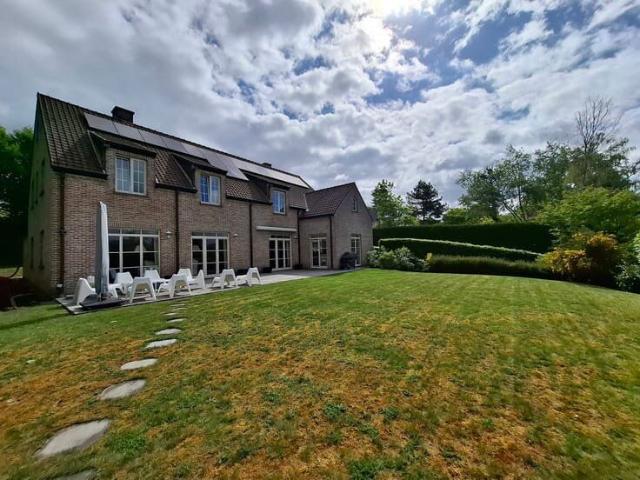 Stunning 7 bedroom luxury villa