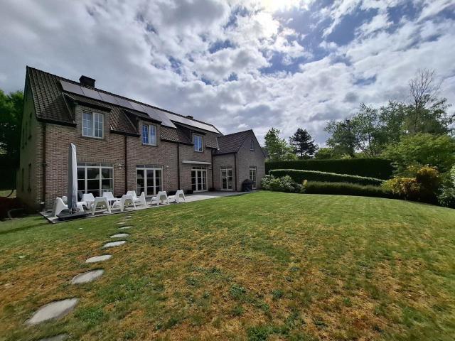 Stunning 7 bedroom luxury villa
