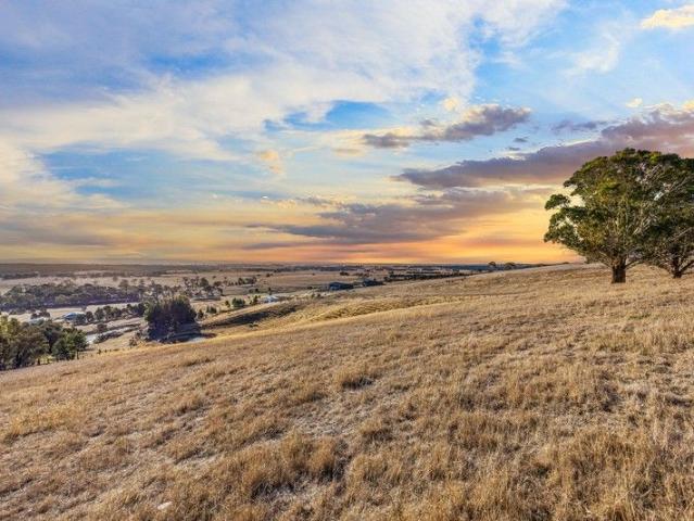 Stunning 10 Acre Parcel Of Land Offering Breathtaking Views