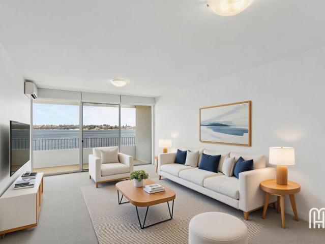 Stunning 180° Swan River Views
