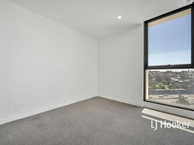 Stunning 1 bedroom apartment close to CBD for lease!