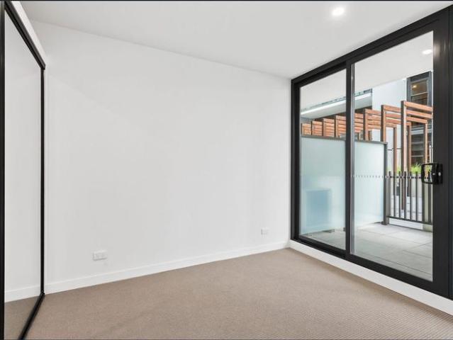 Stunning 1 Bedroom Apartment in Brunswick West