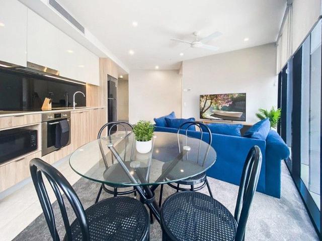 Stunning 1 Bedroom Apartment with Breathtaking Views
