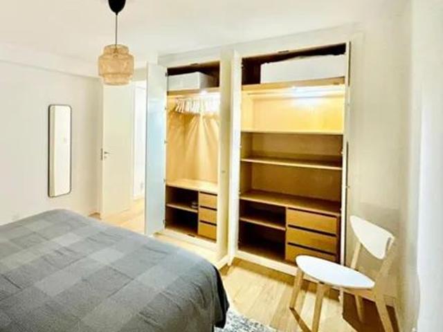 Stunning 1 Bedroom Apartment with Private Garden – Close to Beach & Transport