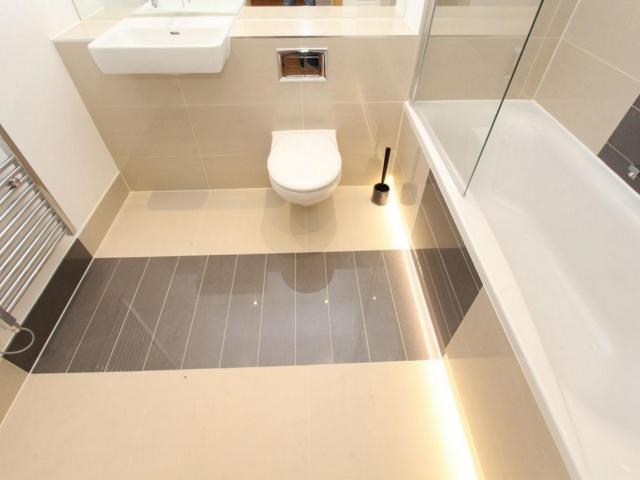 Stunning 1 bedroom flat with balcony in Stratford Has an Apartment
