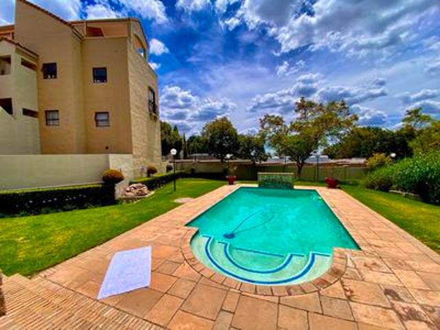 stunning 1 bedroom loft apartment in.