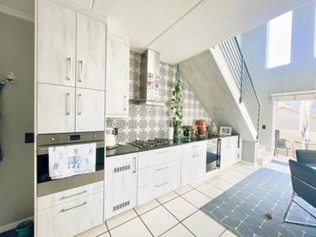stunning 1 bedroom loft apartment wi.