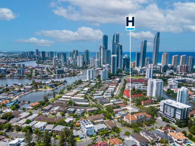 Stunning 1 bedroom unit in a quiet area close to water and parks