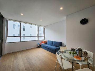 Stunning 2 bed + Study furnished apartment