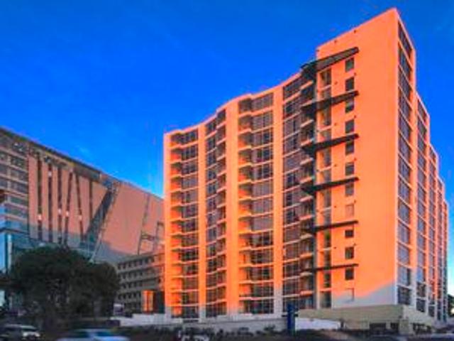 stunning 2 bedroom 2 bathroom apartm.