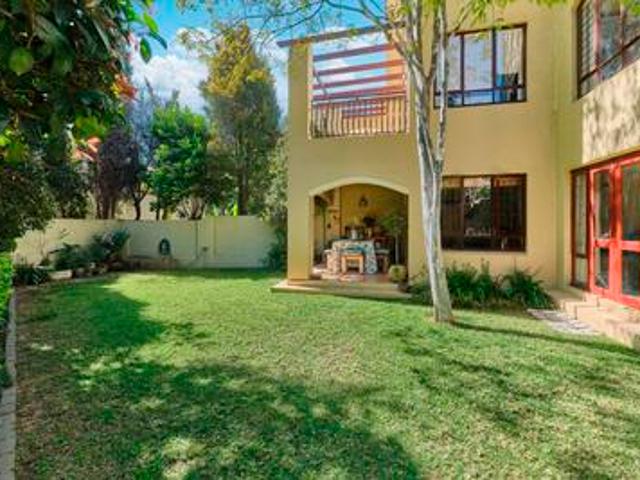 stunning 2 bedroom 2 bathroom pet fr.