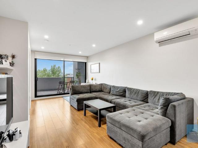 Stunning 2 Bedroom and 2 Bathroom stylish apartment