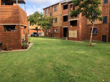 Stunning 2 Bedroom Apartment for Rent in Olympus AH, Pretoria East