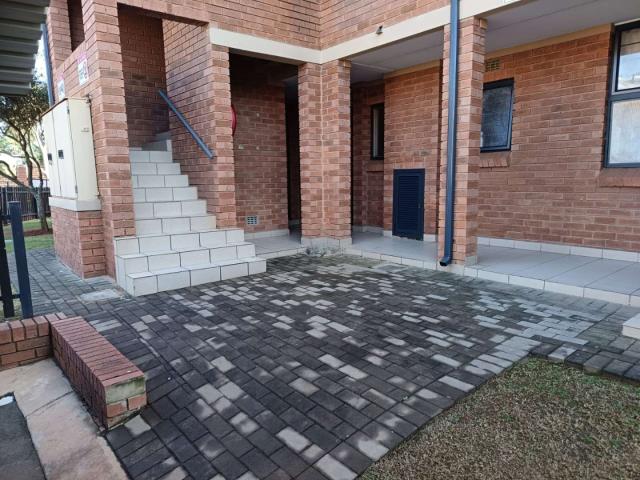 Stunning 2 Bedroom Apartment for Rent in Olympus AH, Pretoria East