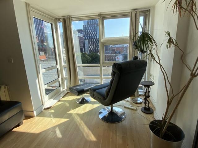 Stunning 2 bedroom apartment, great location