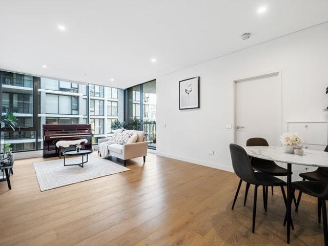 Stunning 2 Bedroom Apartment in Desirable Norwest Area Your Oasis Awaits!