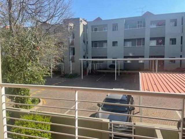 stunning 2 bedroom apartment in glenhazel