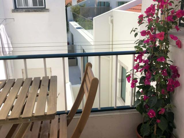 Stunning 2 bedroom apartment in historic Cascais