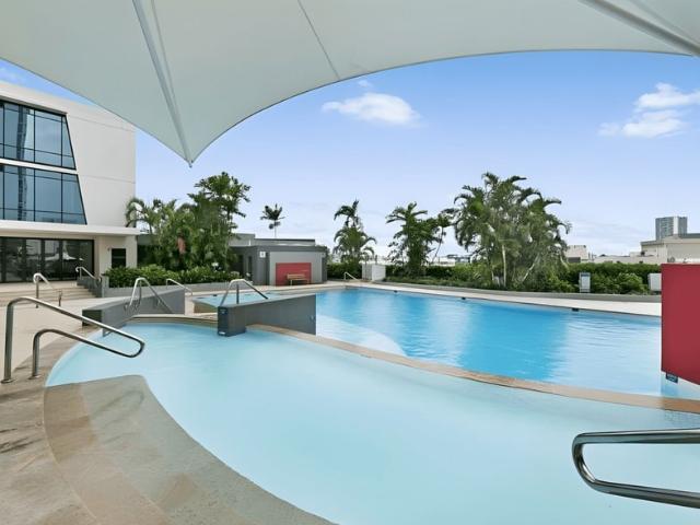 Stunning 2 Bedroom Apartment with Ocean Views in the Heart of Southport