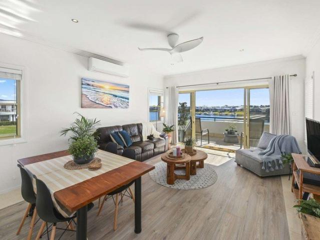 Stunning 2 bedroom apartment