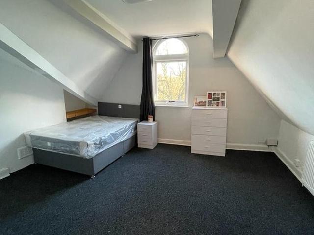 ✨ Stunning 2 Bedroom Flat L6 7Uh