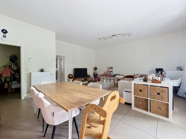 Stunning 2 bedroom flat of approximately 120 m² in a private