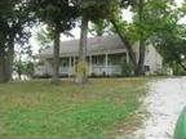 Stunning 2 bedroom house for rent at Elkins