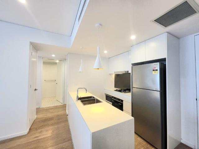 Stunning 2 Bedroom + Study Furnished Apartment