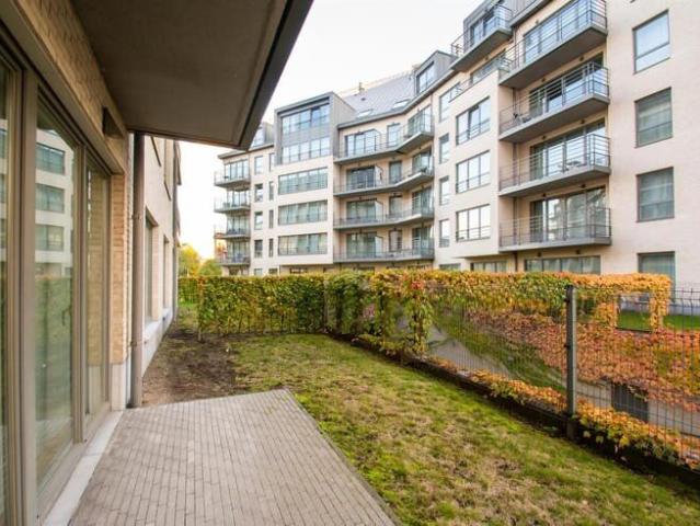 STUNNING 2 bedrooms apartment with GARDEN NATO