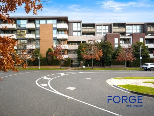 Stunning 2B2B With Carpark In The Heart of Caulfield North! NO STAMP DUTY FOR FIRST HOME BUYER!