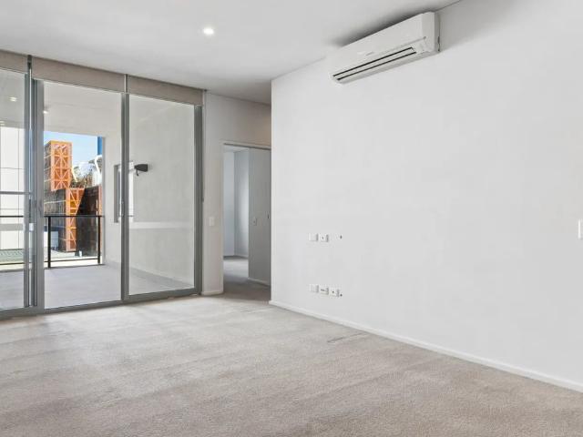 STUNNING 2X2 APARTMENT