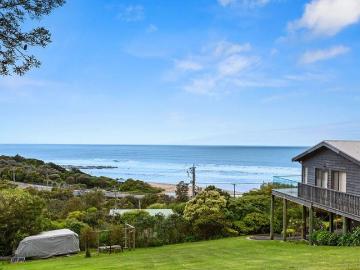 STUNNING 360 DEGREE OCEAN & COASTAL VIEWS