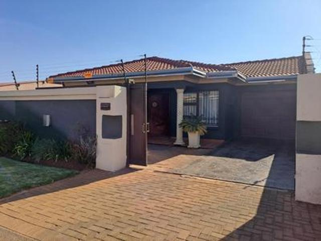 stunning 3 bed & 2 bath house built.